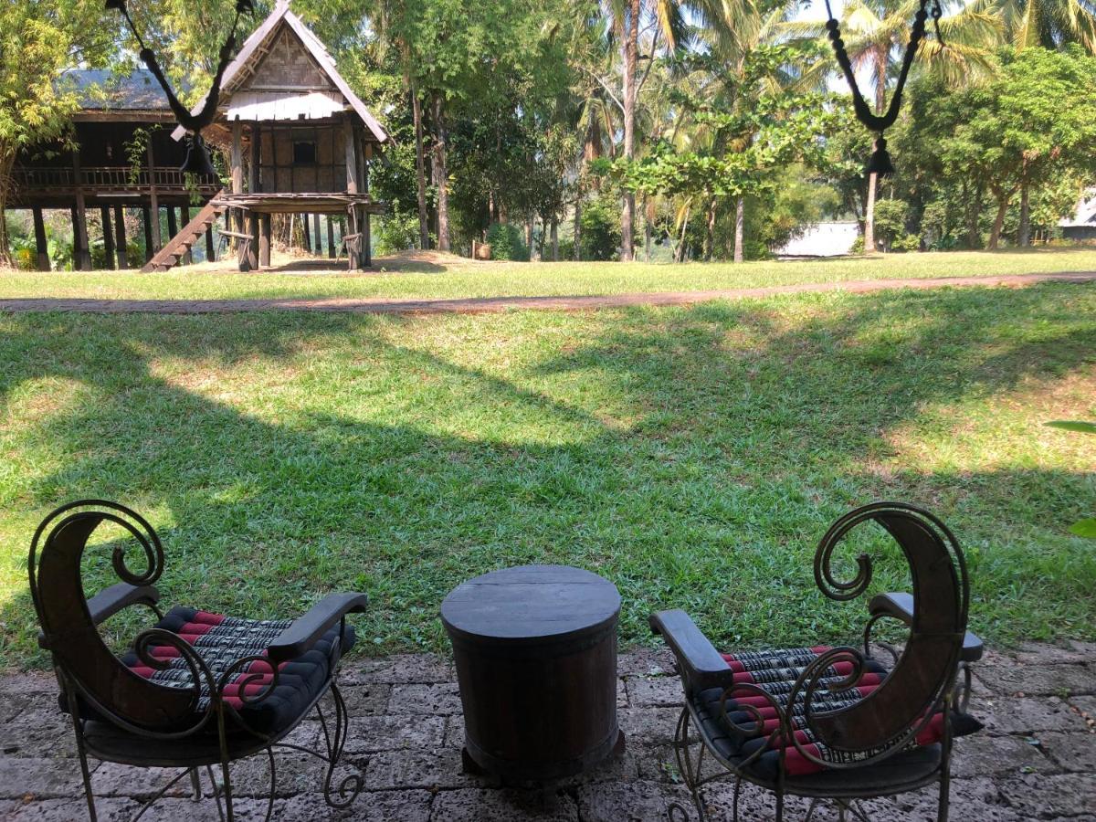 On The Mekong Resort Luang Prabang Eksteriør bilde
